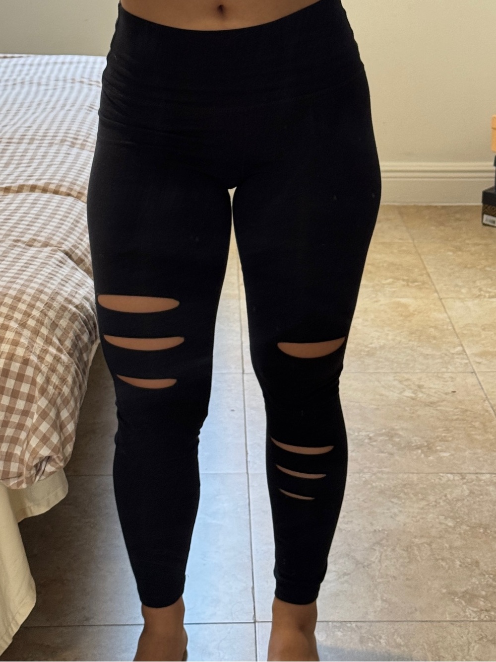 Aerie Black High-Waist Distressed Cut-out Leggings Size S
